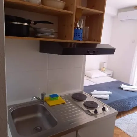 Studio Darija For 2 Persons S Terasom Wi-fi & Parking Apartman *