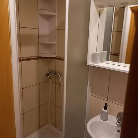 Studio Darija For 2 Persons S Terasom Wi-fi & Parking Apartman Makarska